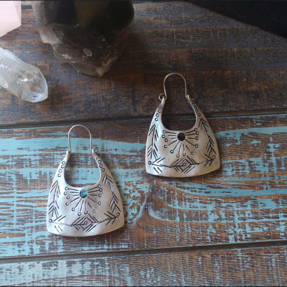 Fall Antique SS Plated Dangle Earrings